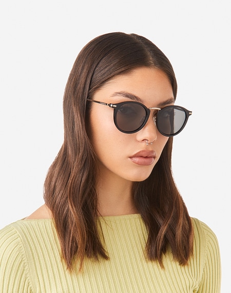 Sunglasses Hawkers DEALER - POLARIZED BLACK DARK