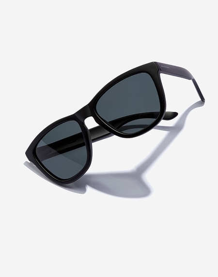 Nos Lunettes de Soleil Hawkers ONE COLT - POLARIZED BLACK GREY
