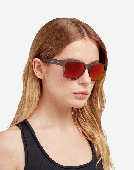Sunglasses Hawkers CORE - POLARIZED RUBY