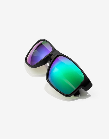 Nos Lunettes de Soleil Hawkers BLACK EMERALD FASTER