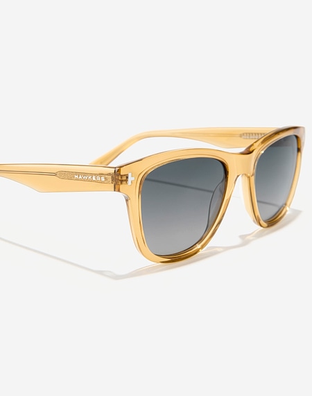 Sunglasses Hawkers ONE PAIR - LIGHT BROWN SMOKY BLACK