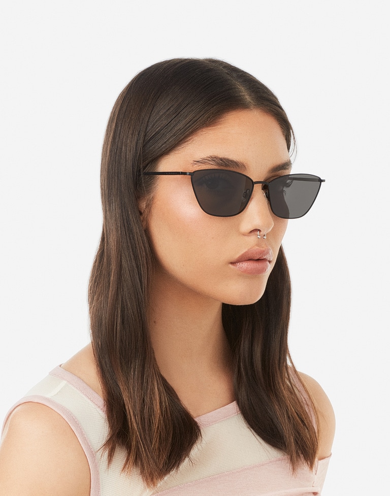 Sunglasses Hawkers FRESH - POLARIZED BLACK DARK