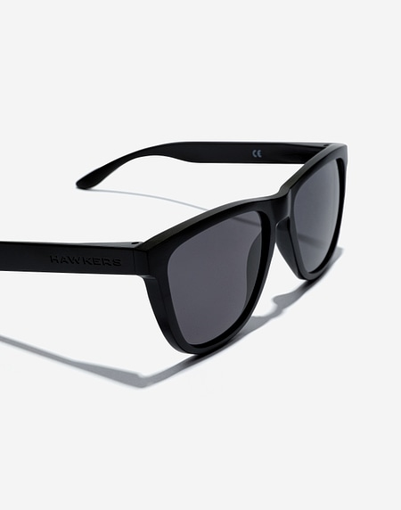 Oculos de sol Hawkers ONE RAW - BLACK DARK