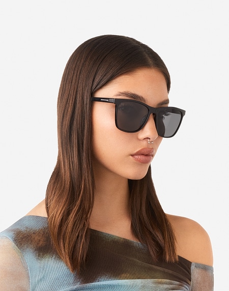 Gafas de sol Hawkers WAVE - POLARIZED BLACK DARK