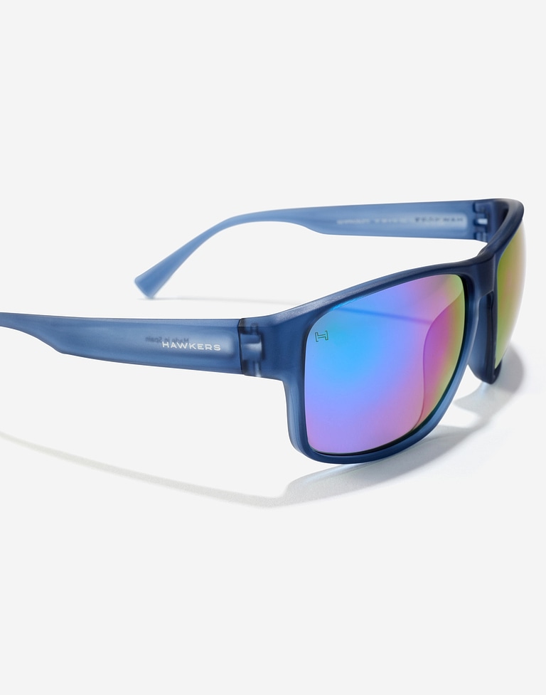 Nos Lunettes de Soleil Hawkers FASTER RAW - NAVY EMERALD