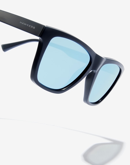 Sunglasses Hawkers ONE LS RAW - NAVY BLUE CHROME