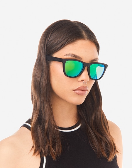 Nos Lunettes de Soleil Hawkers ONE RAW - POLARIZED BLACK EMERALD