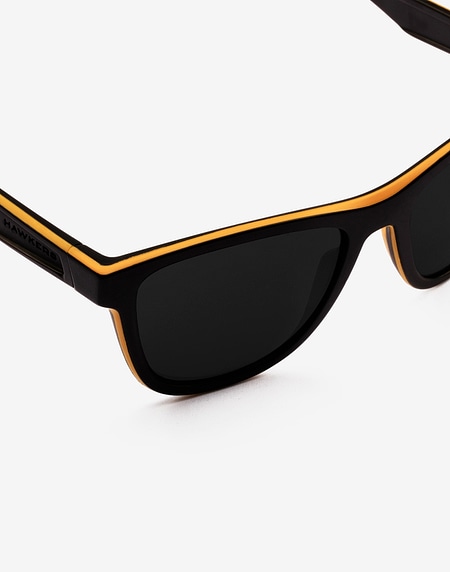 Sunglasses Hawkers BLACK ORANGE RUBBER - DARK ONE S