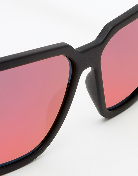 Sunglasses Hawkers CARBON BLACK RED MOTION XL