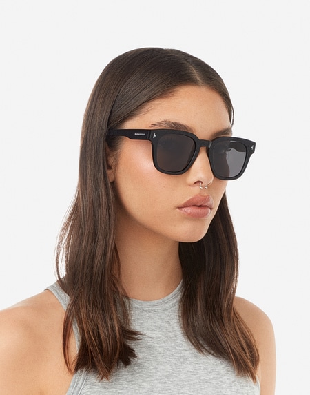 Gafas de sol Hawkers STACK - POLARIZED BLACK DARK