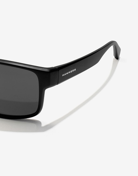 Sunglasses Hawkers FASTER - BLACK DARK