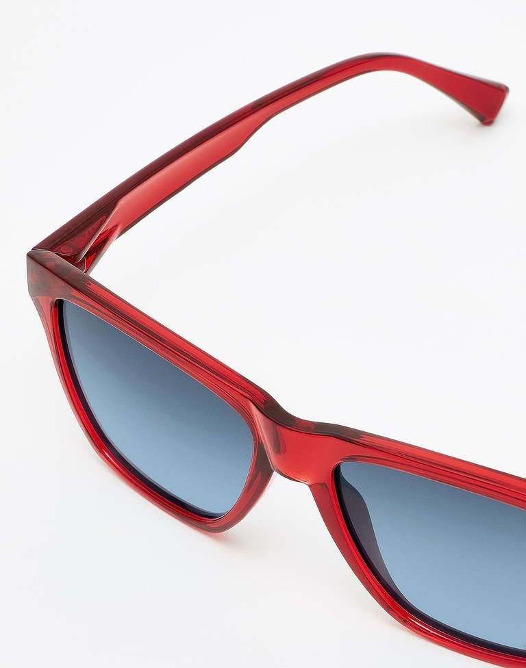 Sunglasses Hawkers CRYSTAL RED - BLUE GRADIENT ONE LS