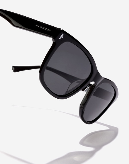 Sunglasses Hawkers ONE PAIR XL - POLARIZED BLACK