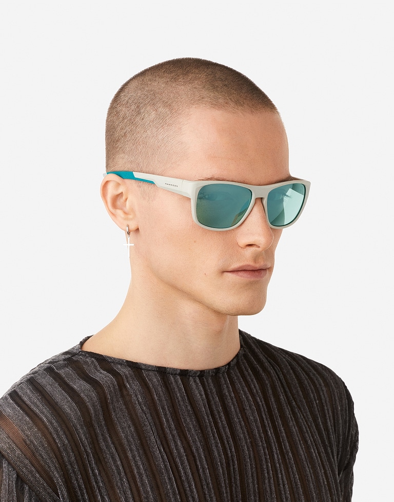 Nos Lunettes de Soleil Hawkers GRIP - WHITE JADE