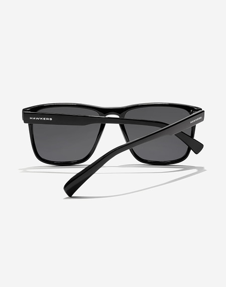 Sunglasses Hawkers DUST - POLARIZED BLACK DARK
