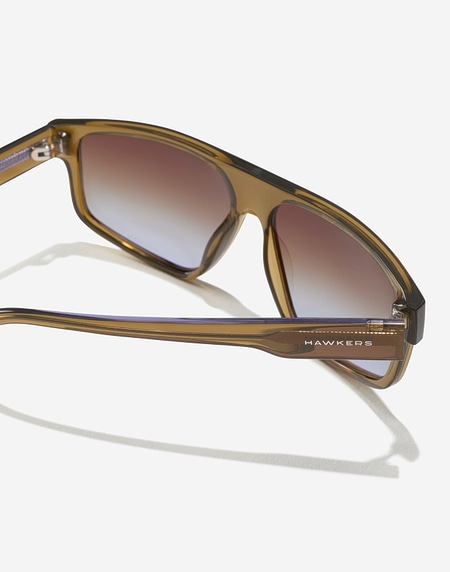 Sunglasses Hawkers ASTRO - OLIVE BROWN TO LILAC ECO