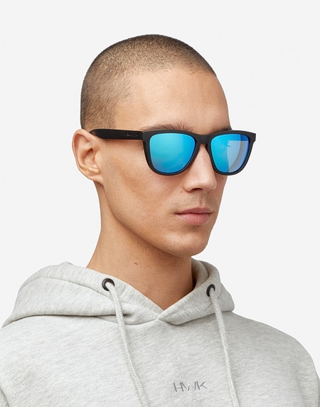 Lentes de sol Hawkers ONE RAW - POLARIZED BLACK CLEAR BLUE