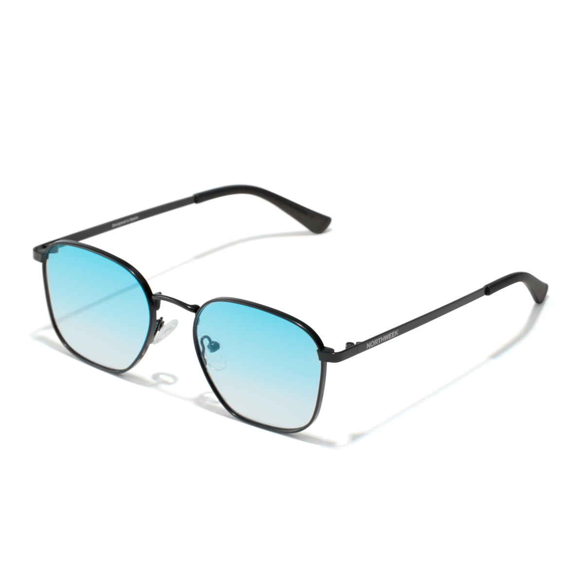 Photo Nos Lunettes de Soleil Hawkers Swift - Black Bluet